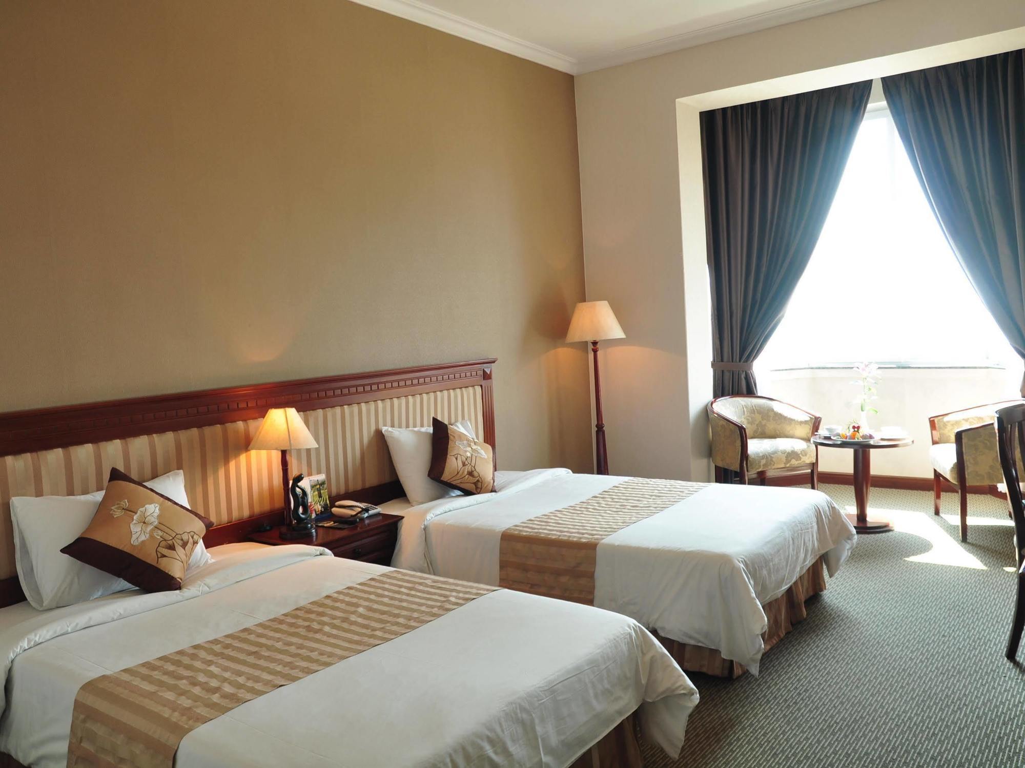 Aloha Halong Hotel Ha Long Exterior foto