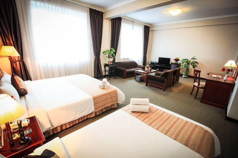 Aloha Halong Hotel Ha Long Exterior foto